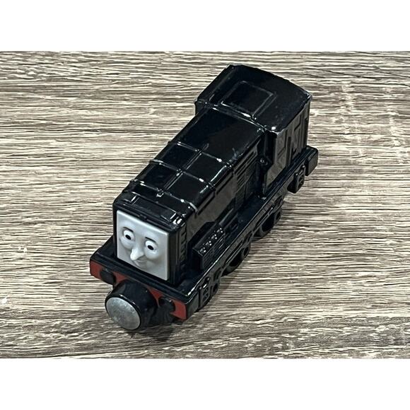 Thomas & Friends Diesel Diecast Metal Take n Play Train - Picture 2 of 7